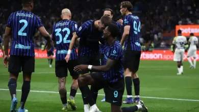 إنتر ميلان يحتفل بالتتويج بالدوري الإيطالي في مواجهة لاتسيو